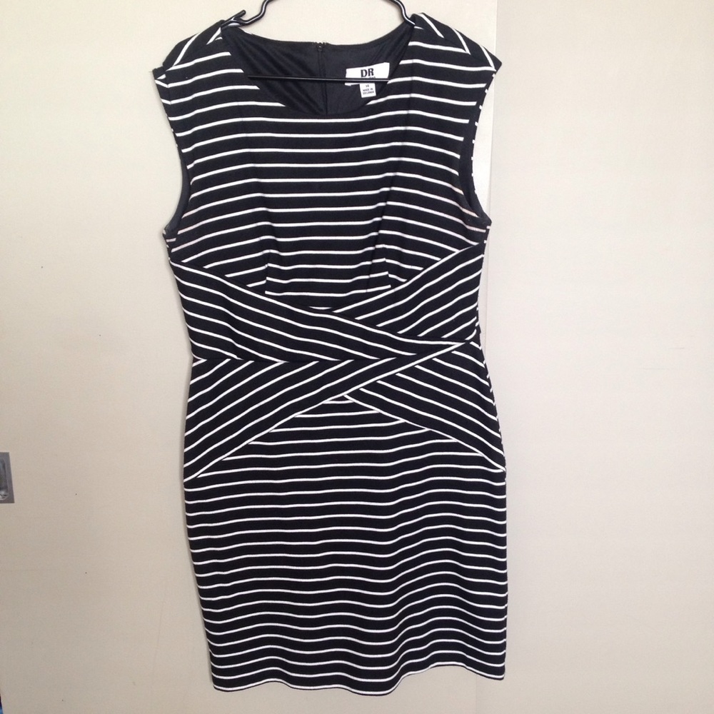 Black and white criss cross dress